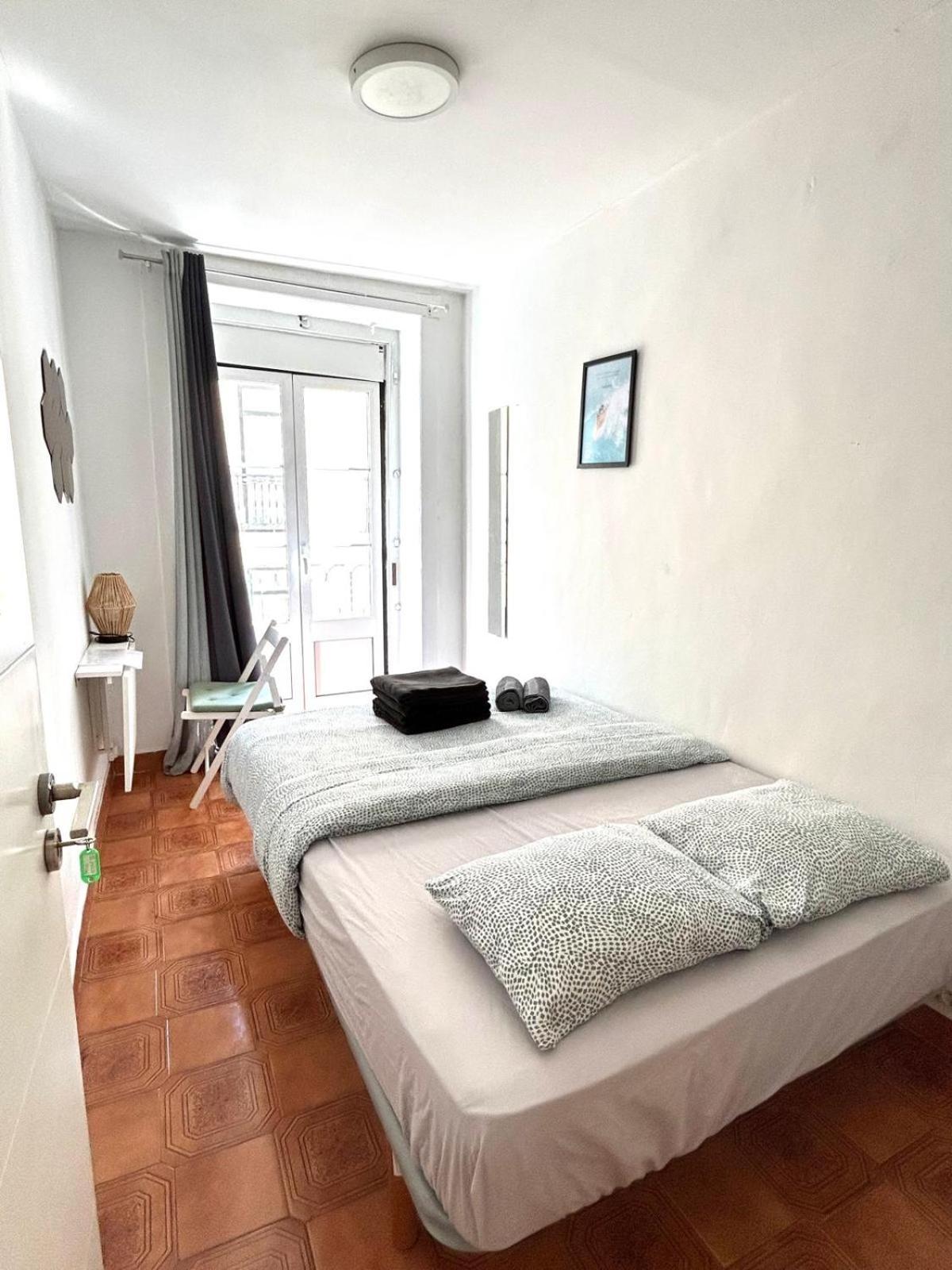Shared Apartment With Bright Private Patio In Lisboa Exteriör bild