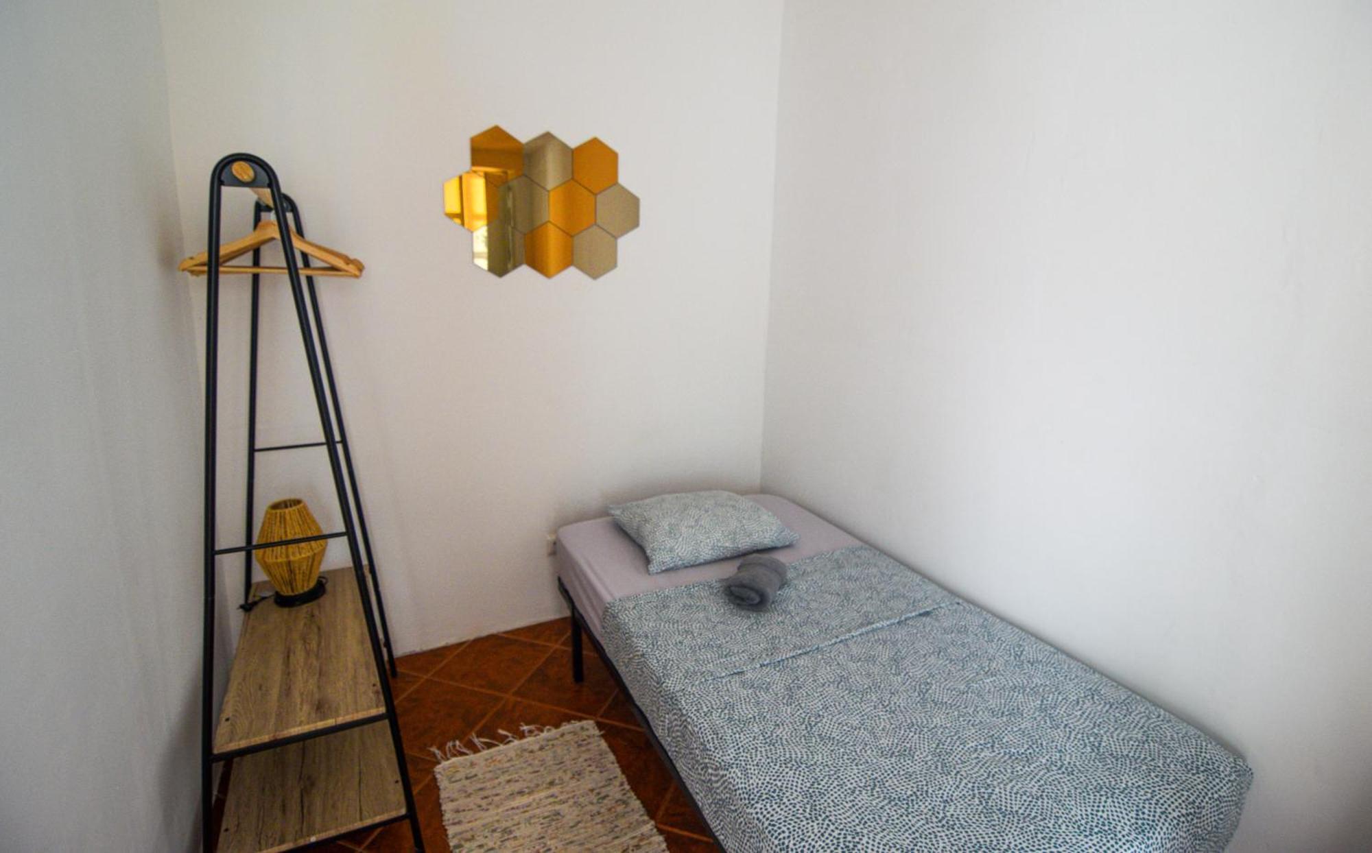 Shared Apartment With Bright Private Patio In Lisboa Exteriör bild