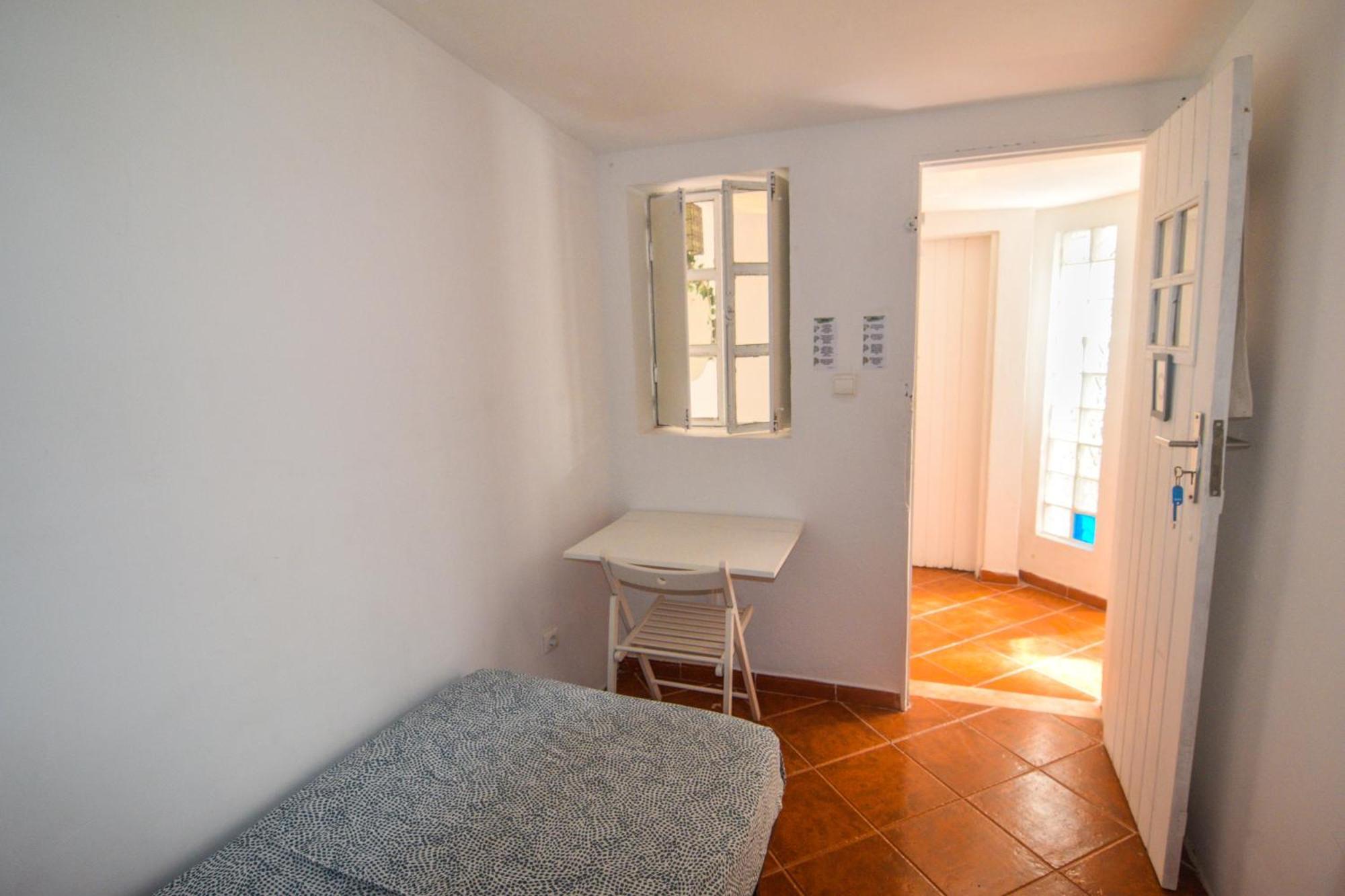 Shared Apartment With Bright Private Patio In Lisboa Exteriör bild