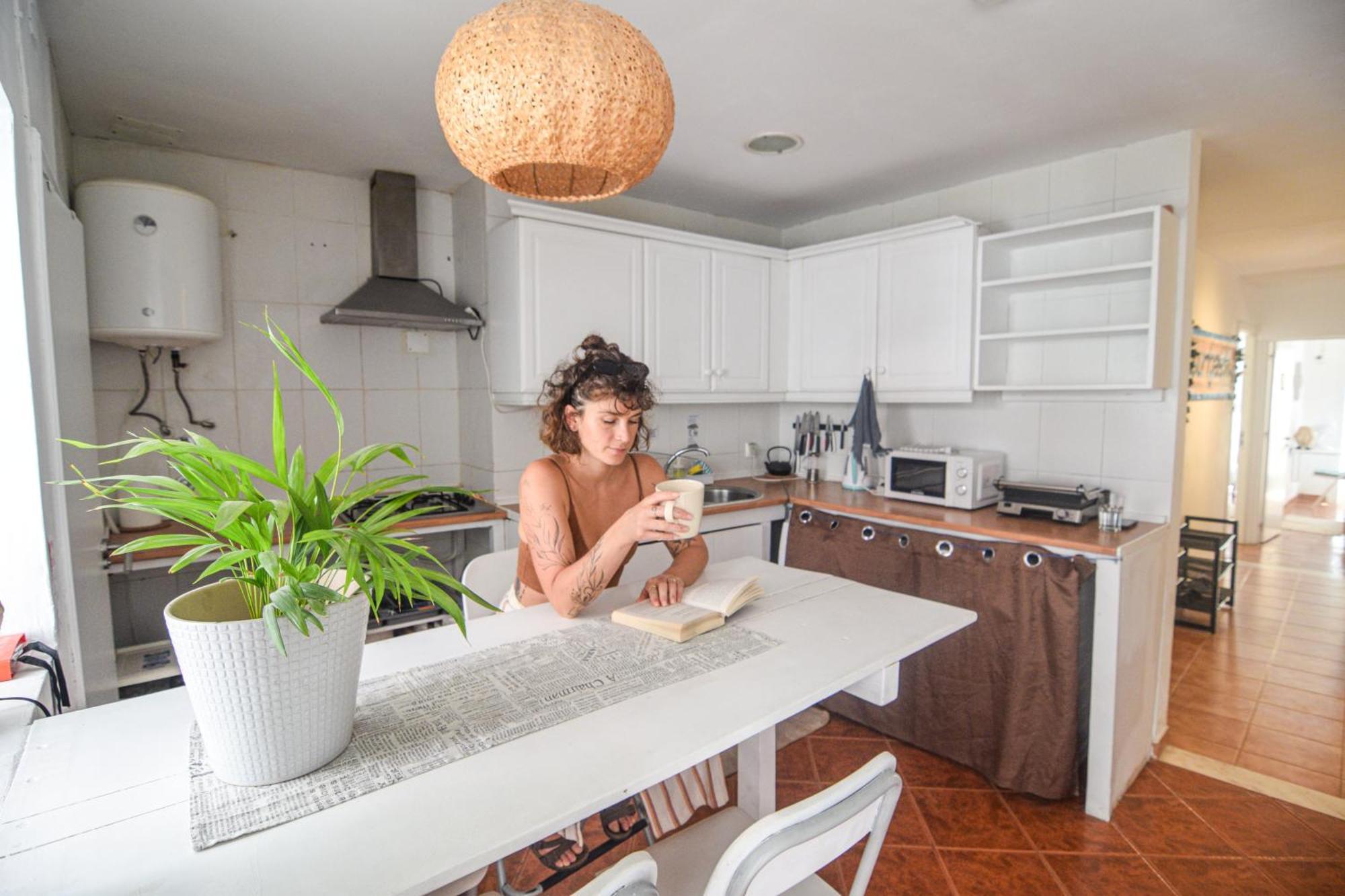 Shared Apartment With Bright Private Patio In Lisboa Exteriör bild
